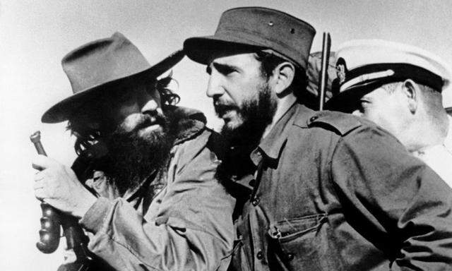 Fidel Castro (rechts) mit Camilo Cienfuegos 1959 beim siegreichen Einzug in Havanna.