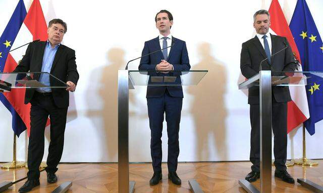 Vizekanzler Werner Kogler (Grüne), Bundeskanzler Sebastian Kurz (ÖVP) und Innenminister Karl Nehammer (ÖVP)