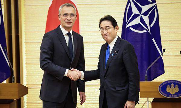 January 31, 2023, Tokyo, Japan: NATO Secretary-General Jens Stoltenberg (L) and Japan s Prime Minister Fumio Kishida sha