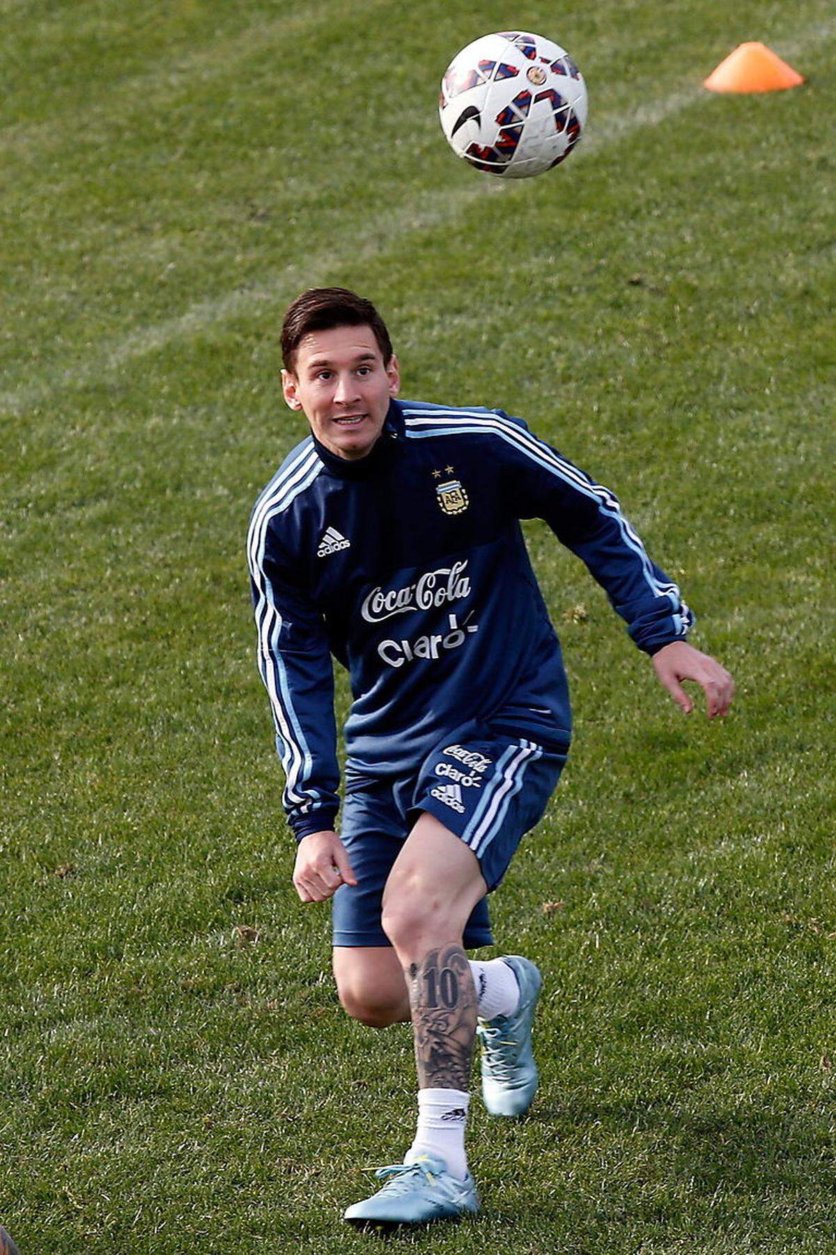 Fußballer Lionel Messi (74 Millionen)