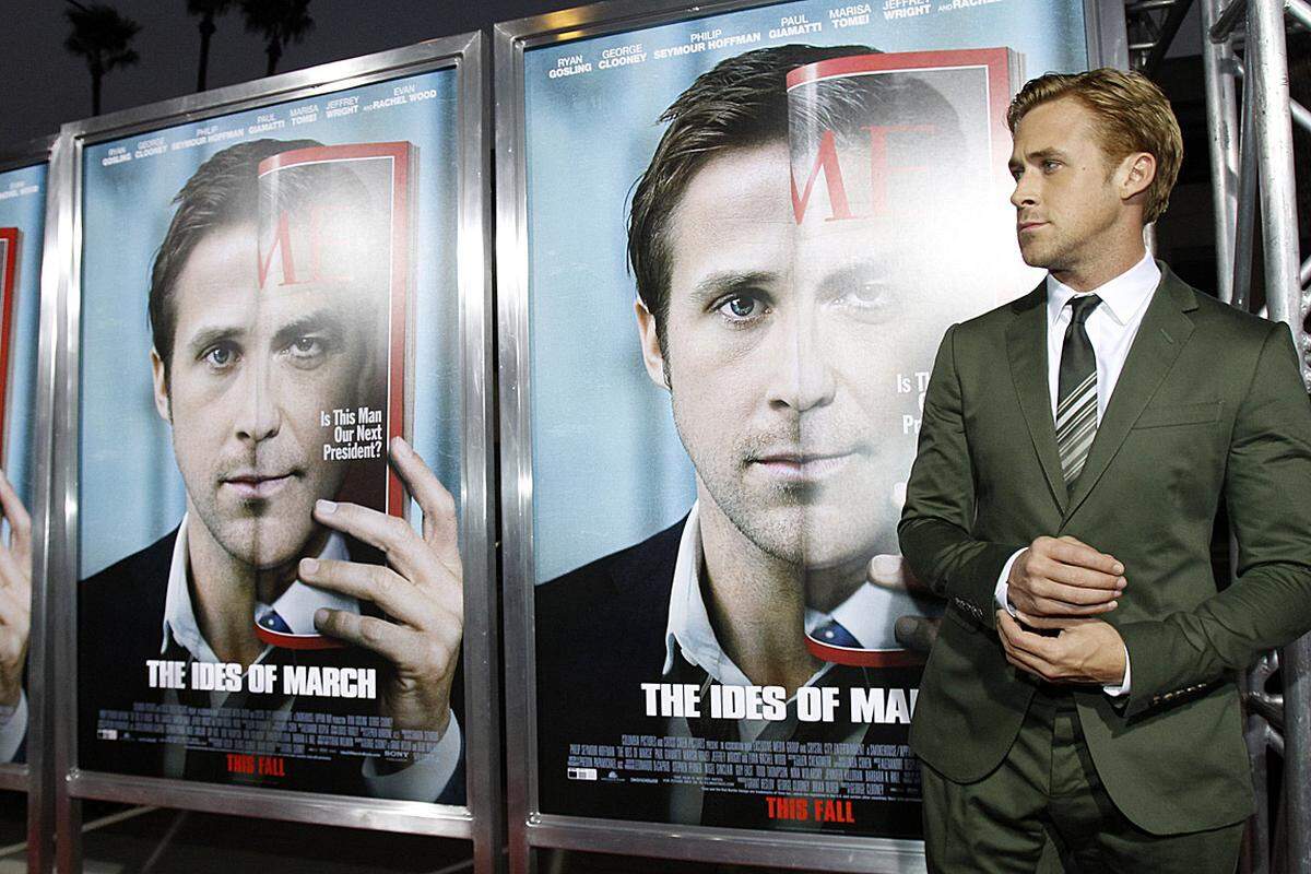 Ryan Gosling ist alles andere als Hollywoods Posterboy: Der Kanadier spielt kontroversielle Rollen, lässt sein Privatleben Privatleben sein und freut sich, wenn er nicht für den Oscar nominiert ist. Das wird sich heuer wohl nicht ausgehen: Bei den Oscar-Vorboten Golden Globes kommt der 31-Jährige gleich für zwei Trophäen infrage. Mit dem Politthriller "The Ides of March - Tage des Verrats"ist er als Bester Schauspieler in einem Filmdrama, mit der Liebeskomödie "Crazy, Stupid, Love" als Bester Schauspieler in einer Komödie oder einem Musical nominiert.