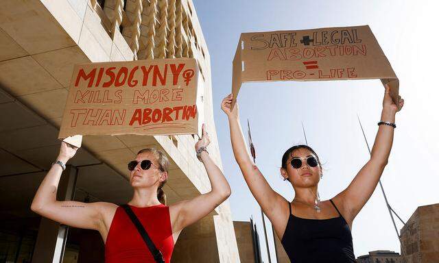 In der maltesischen Hauptstadt Valletta demonstrierten am Mittwoch Frauen gegen das Abtreibungsverbot im Inselstaat.