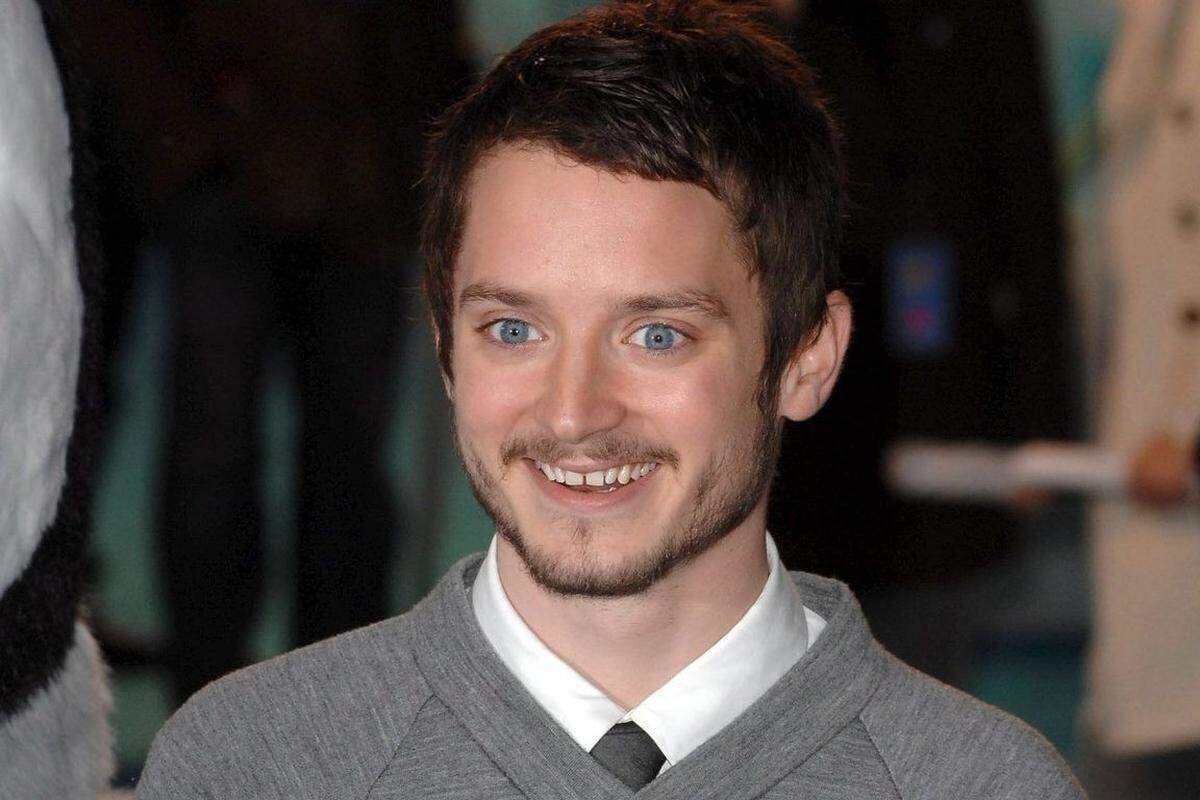 Hollywoodstar Elijah Wood schrieb tief betroffen über Bowies Tod: "Ich konnte mir eine Welt ohne ihn nie vorstellen. Er ist hinaufgestiegen in den Kosmos, aus dem er einst kam. Mach's gut, David Bowie."