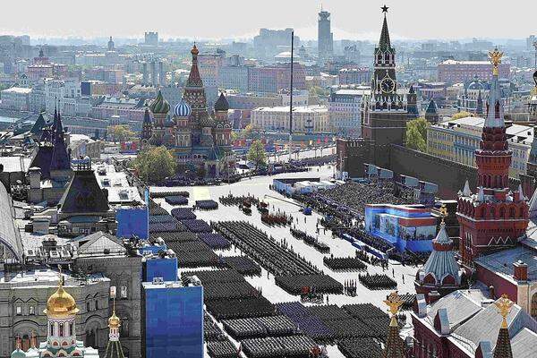 Mit einer gigantischen Militärparade feierte Russland am Samstag den 70. Jahrestag des Sieges der Sowjetunion über Nazi-Deutschland.