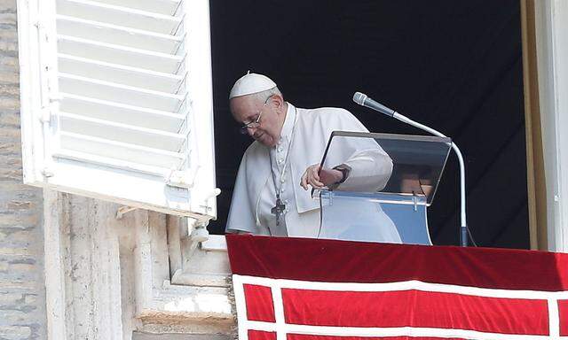 Papst Franziskus ist nach längerem Krankenhausaufenthalt wieder zurück im Vatikan.