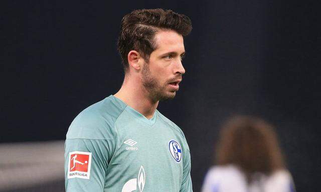 Schalke-Stürmer Mark Uth polterte: „Wenn wir so weiterspielen, sind wir nicht wettbewerbsfähig.“