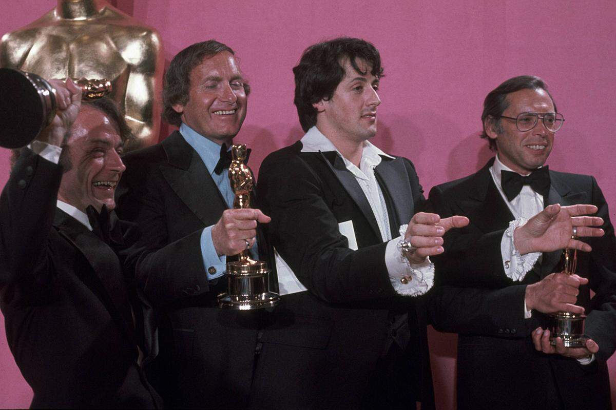 Keine Frage, "Rocky" ist ein gelungener Film. Aber im selben Jahr waren auch "Die Unbestechlichen", Sidney Lumets "Network" und vor allem Martin Scorseses "Taxi Driver" in der Hauptkategorie nominiert. Letzter hätte den Oscar wohl mehr verdient gehabt. Auch Hauptdarsteller Robert De Niro ging in diesem Jahr leer aus: Der Preis für den Besten Hauptdarsteller ging an Peter Finch ("Network"). Auf die Frage "You Talking To Me?" antwortete die Academy mit einem schlichten "Nein."