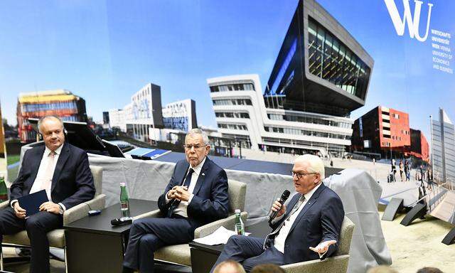 Kiska, Van der Bellen und Steinmeier plauderten über die Vorzüge der EU in der WU Wien.