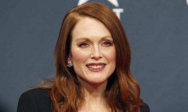 Actress Julianne Moore arrives at the 2015 Canadian Screen Awards in Toronto