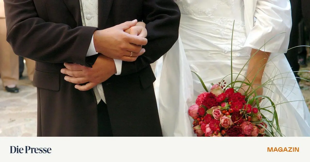 Junge-Frau-kann-schon-vor-der-Hochzeitsreise-schwanger-werden-premium-