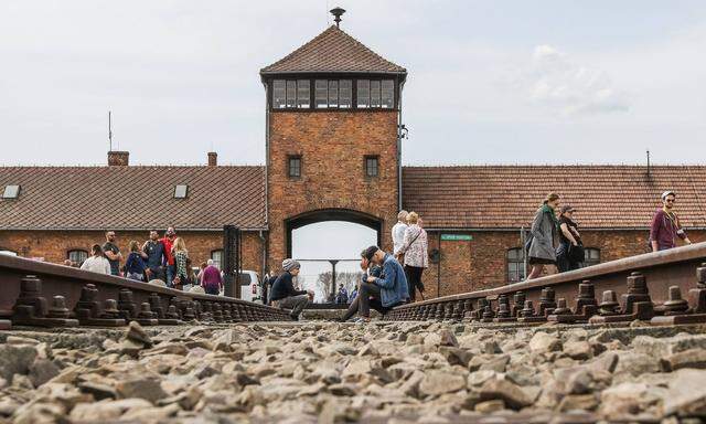 Bilder des Tages April 11 2018 Oswiecim Poland Birkenau death camp area is seen in Auschwitz
