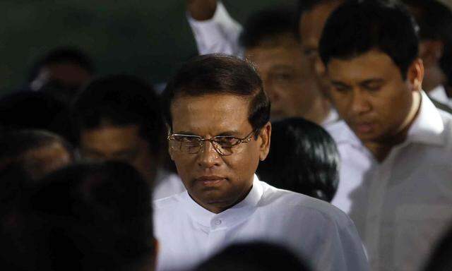 Sri Lanka´s newly elected President Maithripala Sirisena arrives for his swearing-in ceremony in Colombo