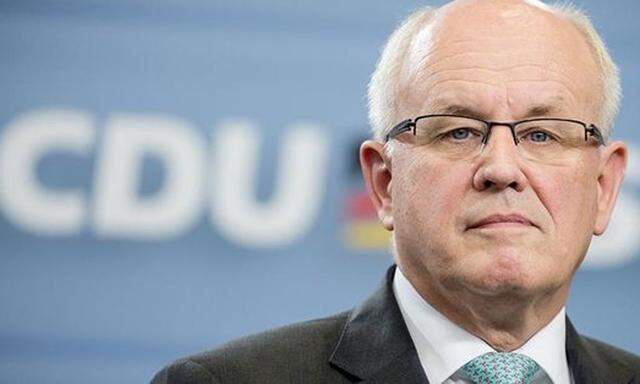 Volker Kauder (68) Der Merkel-Vertraute bleibt nach zwölf Jahren weiter Fraktionschef der Union.