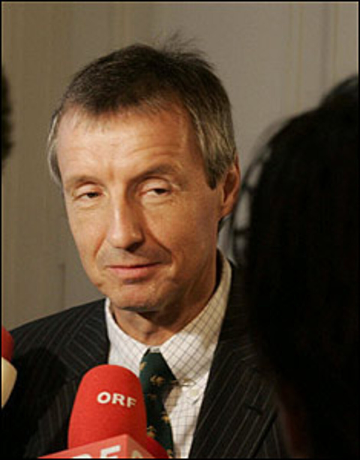 "Aus meiner Sicht wäre das zu optimistisch." ÖVP-Wirtschaftsminister Martin Bartenstein