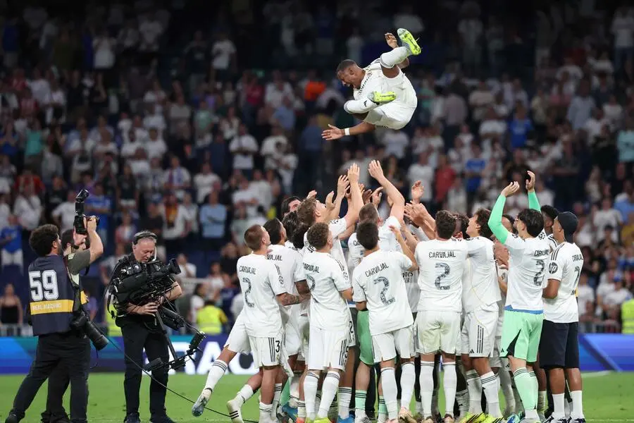 <strong>23. Mai. </strong>Real Madrid feiert Österreichs Nationalteamkapitän David Alaba bei seinem Abschied vom spanischen Traditionsklub.
