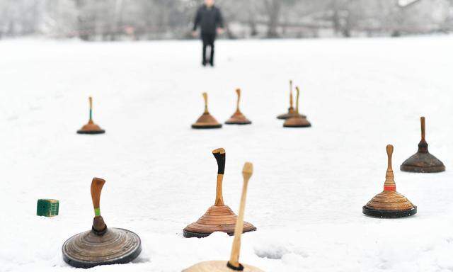 THEMENBILD: WETTER / WINTER / KÄLTE / EIS