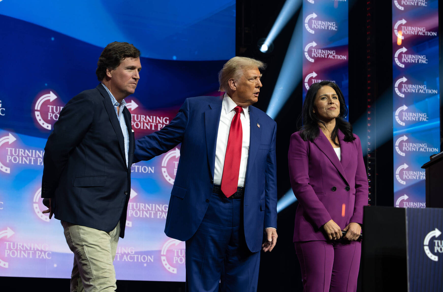 Tucker Carlson Distances Himself from Republicans, Citing Prioritization of Israel's Interests