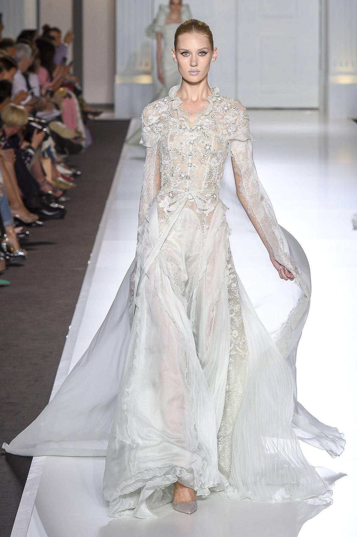 Da Meghan Markle für ihre Verlobungsfotos ein Kleid von Ralph & Russo trug, ist auch das australische Designduo Tamara Ralph und Michael Russo im Gespräch.  