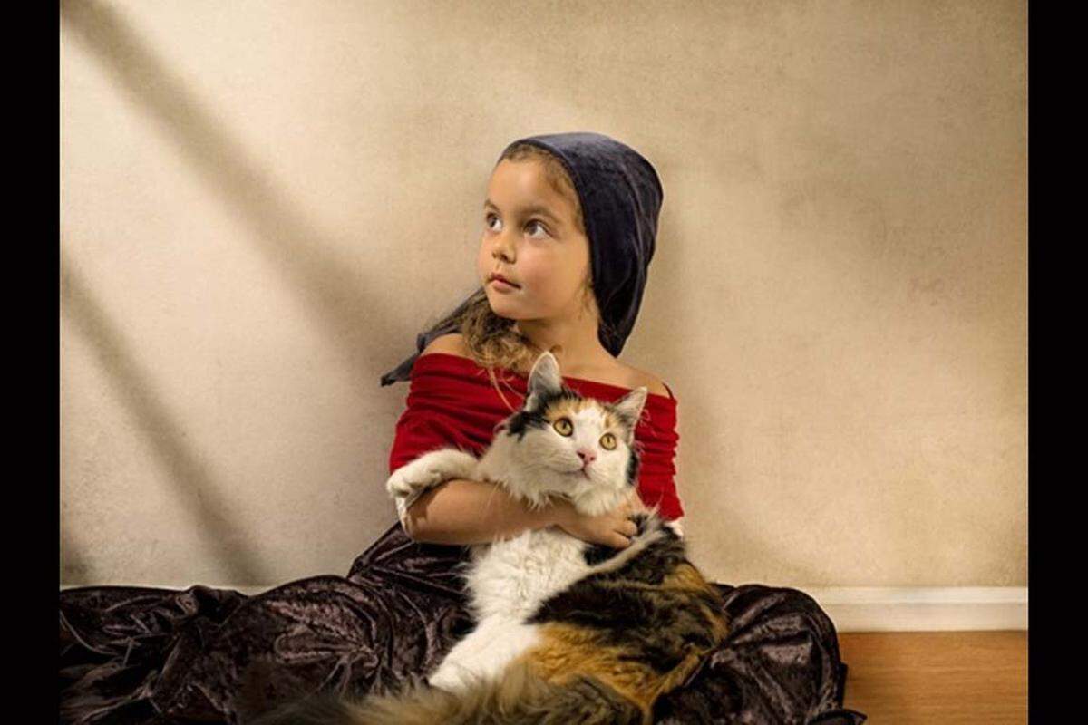 Bill Gekas hat mit der Fotoserie 2012 den ersten Preis des International Loupe Award gewonnen.  "Feline friend"