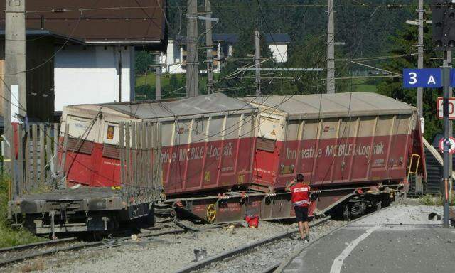 Güterzug in Kircherberg in Tirol entgleist