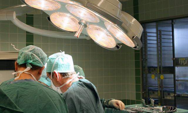 Operationssaal - Operating theatre