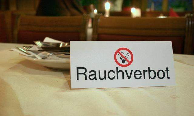 Spanische Experten appellieren an Österreichs Parlamentarier, sich für ein Gastro-Rauchverbot einzusetzen. 