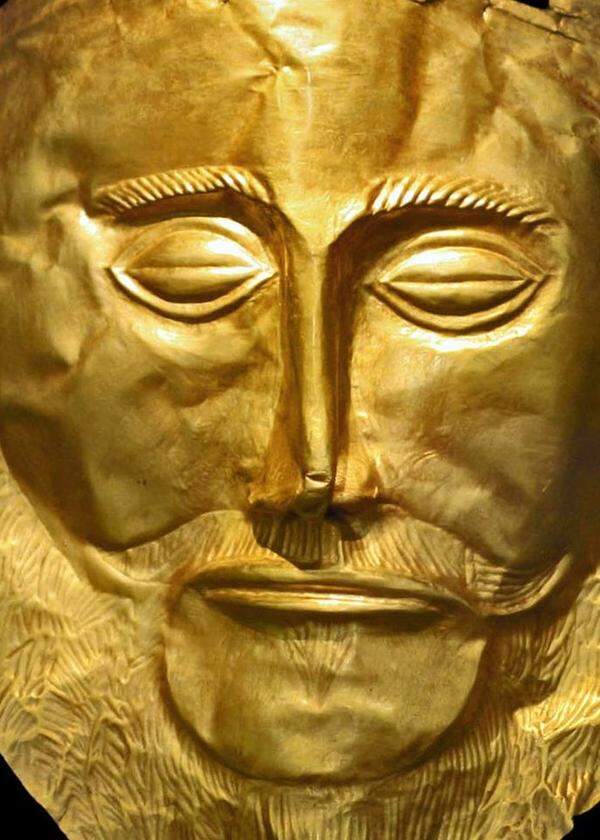 1876 fand Heinrich Schliemann eine goldene Totenmaske, die er dem mythischen König Agamemnon zuordnete.