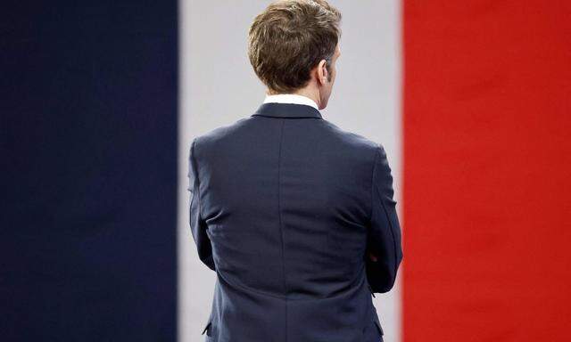 Emmanuel Macron steckt eine harte Woche in den Knochen. Kritik hagelte es nicht nur zu Hause in Paris, sondern auch in Berlin, in Brüssel und auf der anderen Seite des Atlantiks, in den USA. 