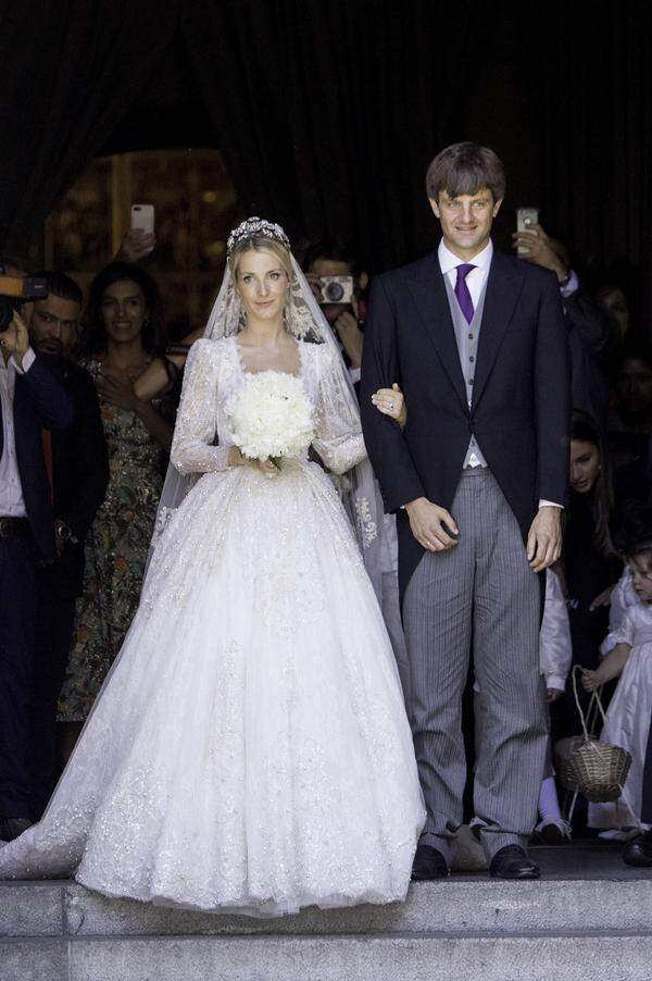 Prinz Ernst August Junior, Stiefsohn von Prinzessin Caroline von Monaco, heiratete Modedesignerin Ekaterina Malysheva in Deutschland. Das Kleid stammt von Designerin Sandra Mansour.