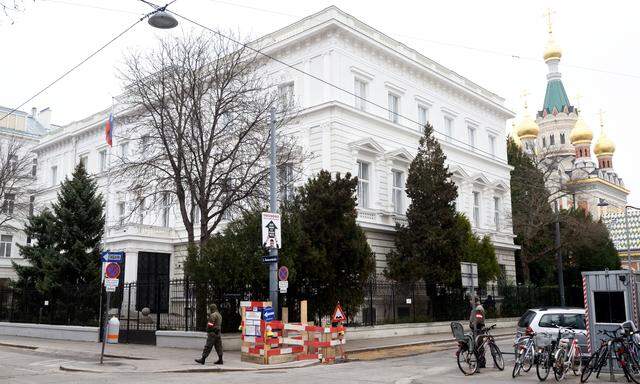 Ein 39-jähriger Grieche dürfte in Österreich jahrelang spioniert haben. Im Bild: die russische Botschaft. 