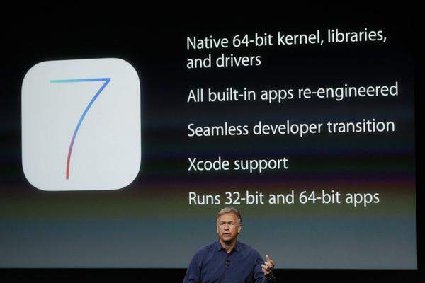 Da das iPhone 5S als angeblich erstes Smartphone einen 64-Bit-Prozessor besitzt, wird iOS 7 auch 64-Bit-Apps unterstützen. Alle vorinstallierten Apps werden bereits 64-Bit-Apps sein - Entwickler sind dazu angehalten, ihre Anwendungen zu aktualisieren. Aber auch 32-Bit-Apps werden am neuen iPhone funktionieren. In der Praxis wird die 64-Bit-Architektur wohl kaum bemerkbar sein.