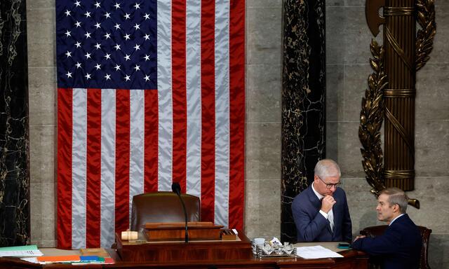 Der zum zweiten Mal gescheiterte Jim Jordan mit dem derzeit geschäftsführenden Vorsitzenden Patrick McHenry