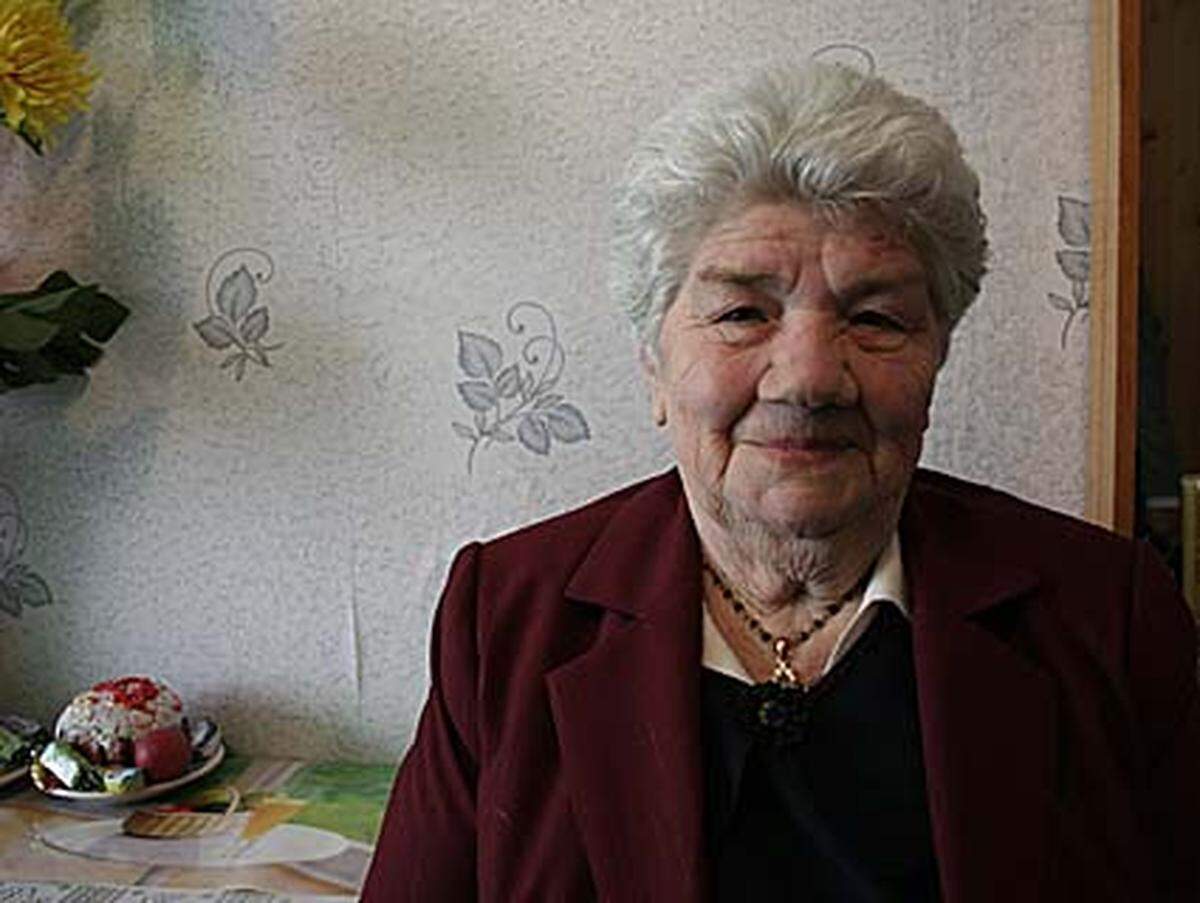 Valentina Sochkova war 20 Jahre alt, als sie die Explosion einer Atombombe erlebte: "Ich stand gerade an meinem Arbeitsplatz in der Fleischfabrik, als die Erde bebte. Das war im Sommer 1954. Sieben Jahre später fielen mir alle Zähne aus."