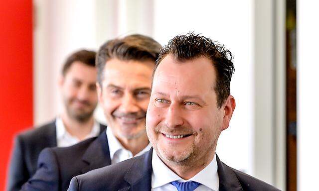 Eine Beschwerde gegen die Bestellung von Alexander Hofer als ORF-Landesdirektor in Niederösterreich wirbelt die Causa Ziegler erneut auf. Sie wirft Generaldirektor Weißmann vor, das ORF-Gesetz gebrochen zu haben.