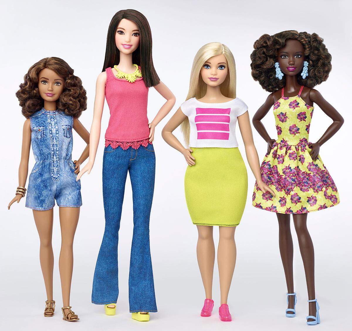 Trotzdem hatte der Schritt für Mattel auch ein gewisses Risiko. Denn bisher war Barbie ein 57-jähriges und trotzdem altersloses Symbol des blonden, langmähnigen American Girl.  