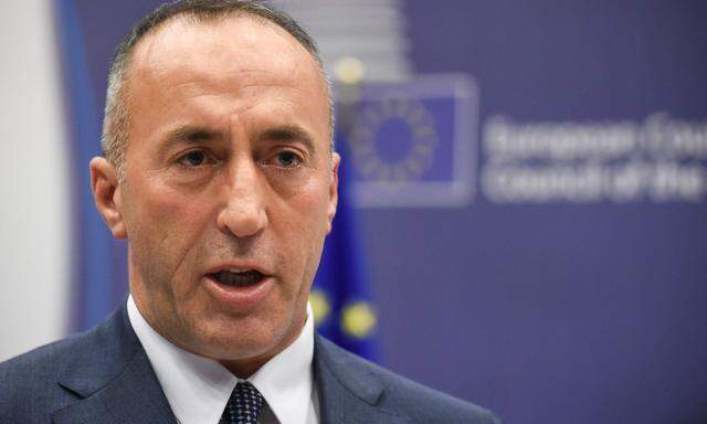 Der Druck auf Premier Haradinaj wächst.