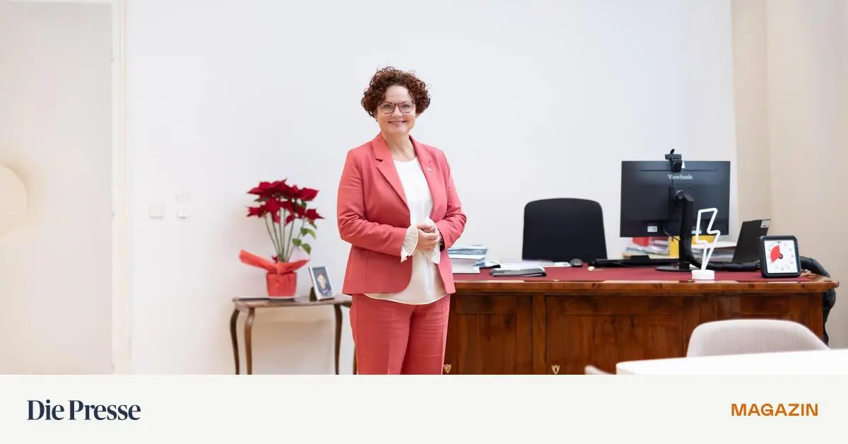 Elisabeth-Zehetner-Klimasch-tzerin-aber-in-VP-Manier-premium-