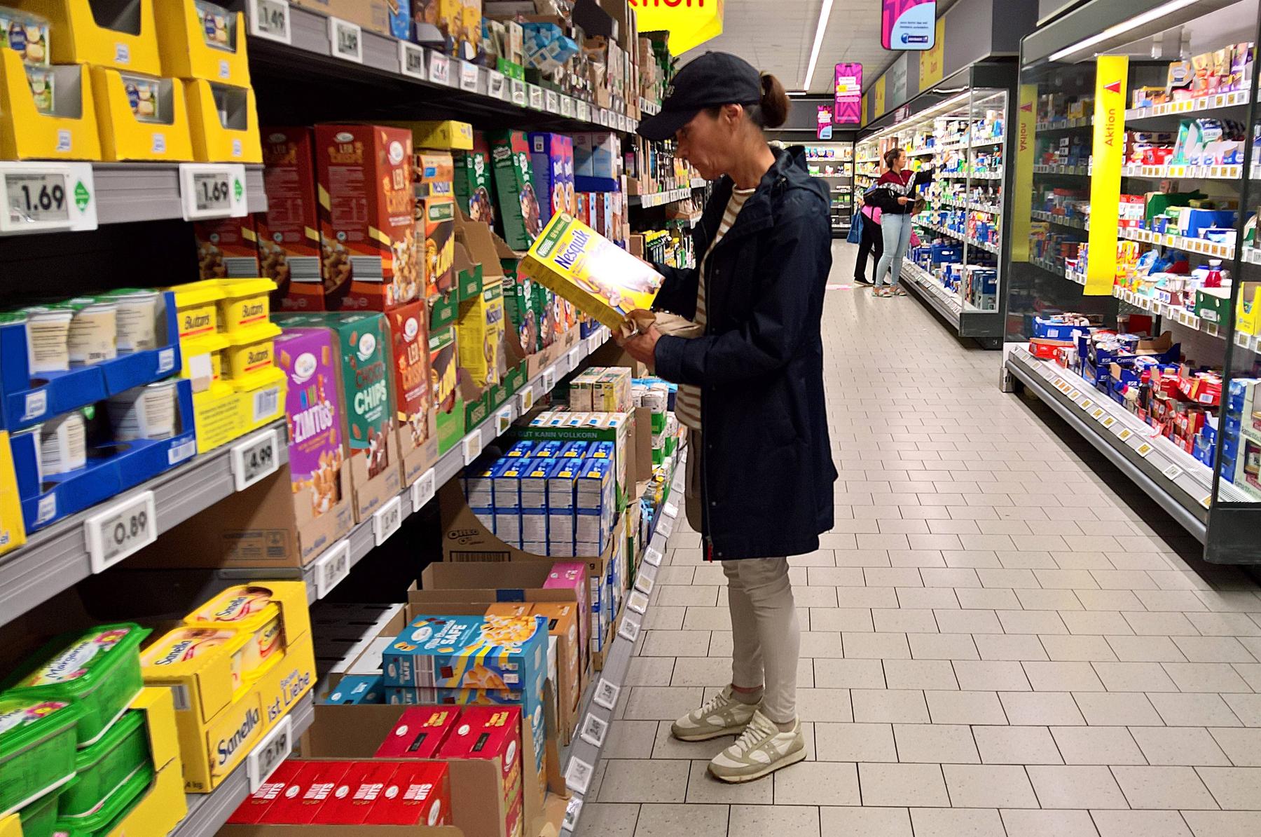 Avstrijski finančni minister Marterbauer razmišlja o cenovnih intervencijah pri živilih