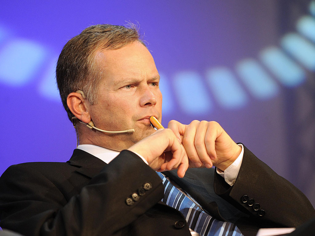 Horst Pirker, Vorstandsvorsitzender der Styria Media Group AG, scheidet mit 30. September aus dem Grazer Medienkonzern. Die Styria ist Österreich drittgrößter Medienkonzern, außerdem in Kroatien und Slowenien aktiv. Zum Medienhaus gehören unter anderem 17 Wochen- und neun Tageszeitungen, darunter die "Kleine Zeitung" und "Die Presse".