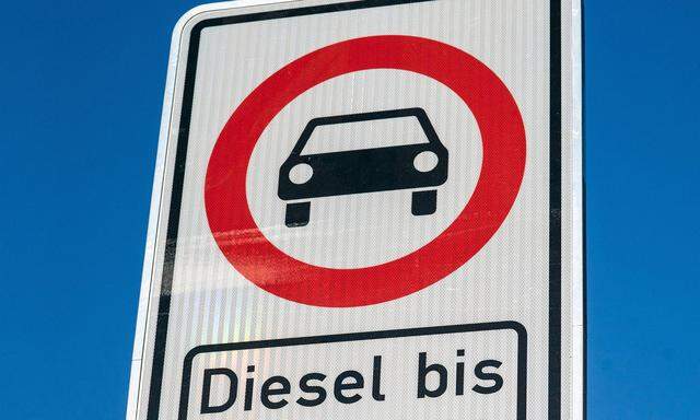 Gerichtlich verordnete Fahrverbote für Dieselfahrzeuge in deutschen Städten – wie zuletzt in Frankfurt – erhöhen auch den Druck auf die deutsche Politik.