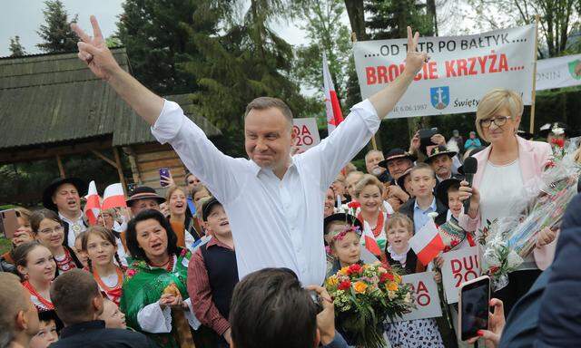 Andrzej Duda lässt sich in der Provinz schon als Sieger feiern. Am Mittwoch empfing ihn Donald Trump im Weißen Haus. 