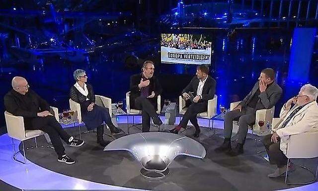 Die Diskussionsrunde im "Talk im Hangar 7" auf ServusTV vom 4. April. 