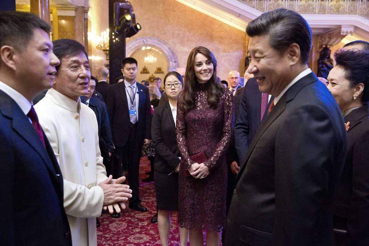 Bei einem Event im Lancaster House traf der Staatsbesuch auch auf seinen Landsmann, den Kung Fu-Filmstar Jackie Chan.