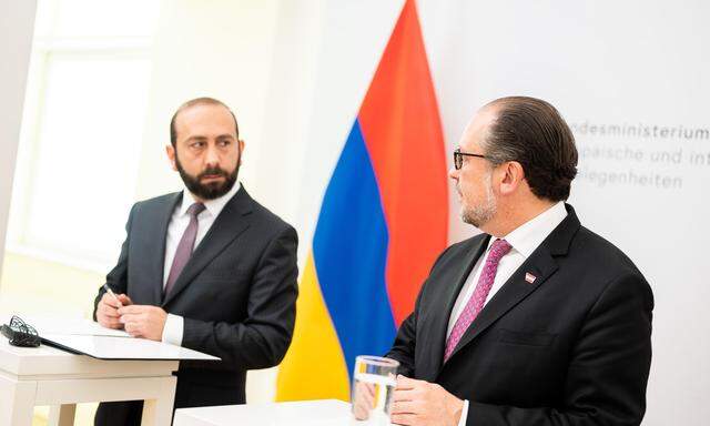 Im Juli 2023 trafen sich Außenminister Alexander Schallenberg (ÖVP) und sein armenischer Amtskollege Ararat Mirsojan in Wien. 