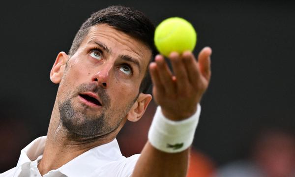 Novak Djokovic peilt in Wimbledon Titel Nummer acht an der Church Road an. 