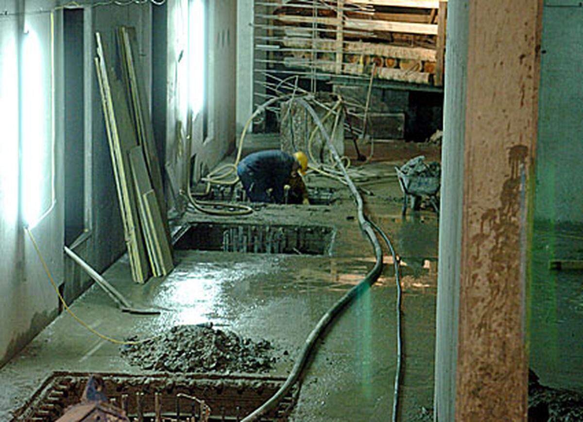 Auch das Wiener Kontrollamt prüfte, in der Folge zahlten die Baufirmen Kallinger und die Universale-Bau Wien insgesamt rund 15 Mill. Schilling zurück. Im Mai 2001 ging der Baukartell-Prozess mit neun Schuldsprüchen zu Ende.