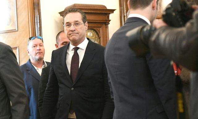 Heinz Christian Strache nach seiner Rücktrittsrede nach Auftauchen des Ibiza-Videos.