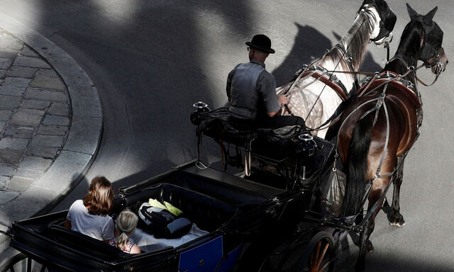 Fiaker gehören in Wien akustisch wie optisch zum Fixinventar der Innenstadt.