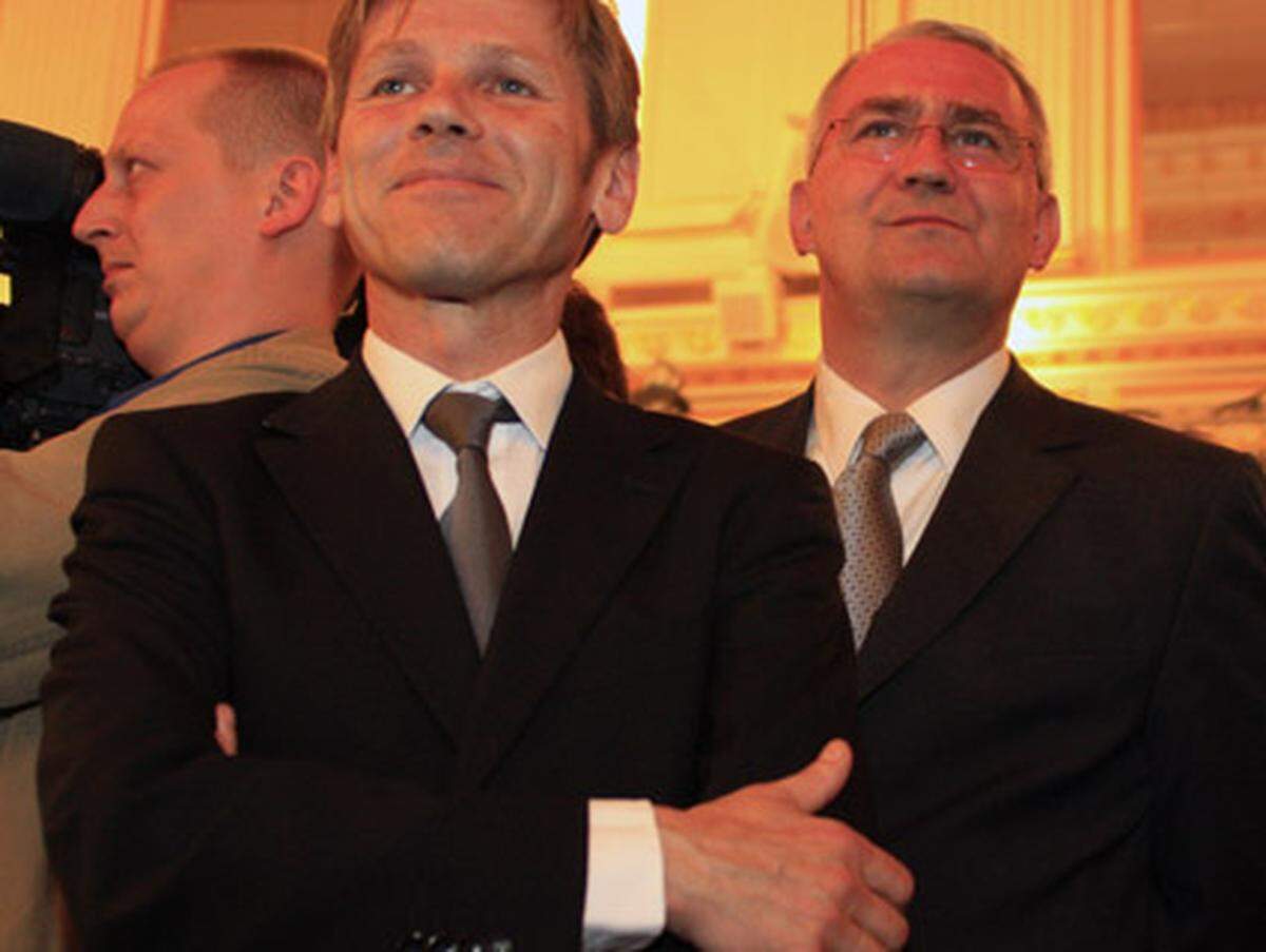 Medien-Staatssekretär Josef Ostermayer (SPÖ) und sein politischer Gegner Martin Graf (FPÖ).