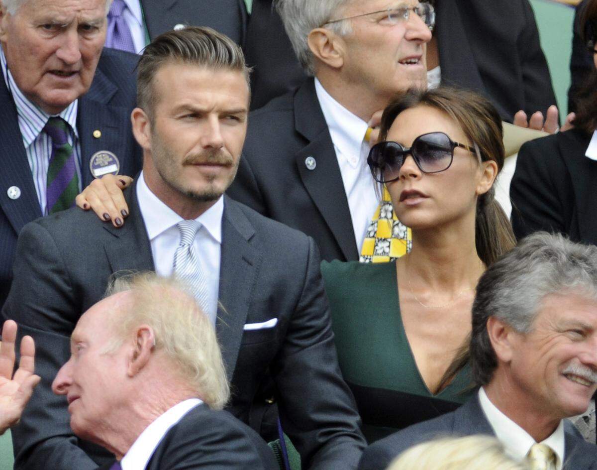 Schon lange als modisches Glamourpaar verschrien, haben es David und Victoria Beckham mit ganz unterschiedlichen Karrieren (Fußballer und Popstar) mittlerweile mit eigenen Kollektionen in der Modewelt geschafft.